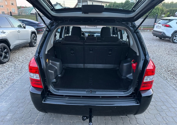 Hyundai Tucson cena 17900 przebieg: 241124, rok produkcji 2006 z Kędzierzyn-Koźle małe 742